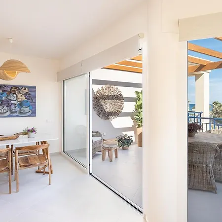 Calmaliving Seaside With Pool * גרני צ'ניון