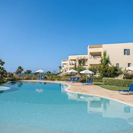 Calmaliving Seaside With Pool דירה *